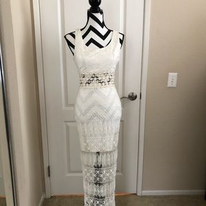 🌟 White lace floor length dress 🌟